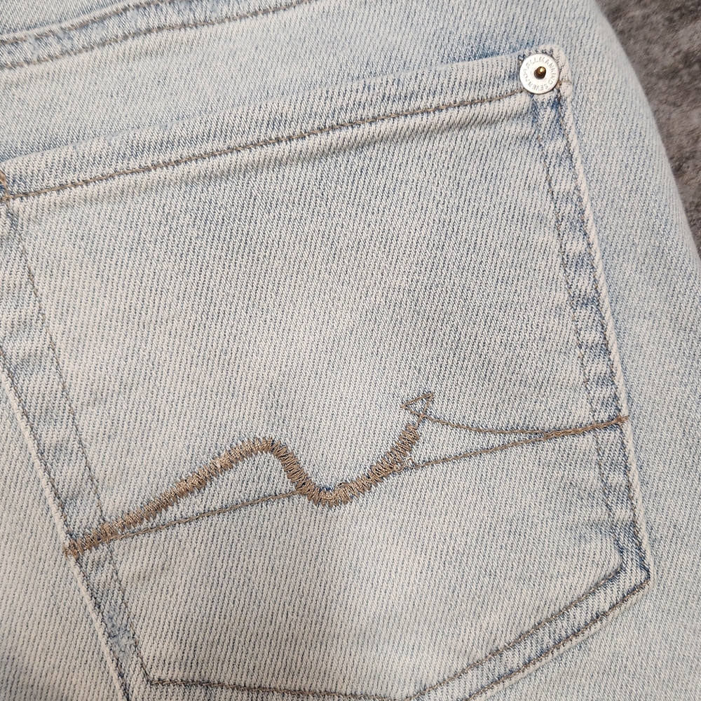 Ladies 7 For All Mankind Light Wash Boyfriend Jeans